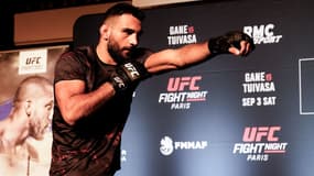 Benoît Saint-Denis lors de l'entraînement public avant l'UFC Paris fin août 2022
