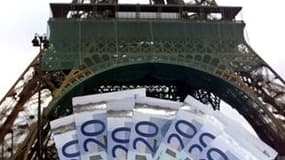Le déficit public de la France a représenté autour de 7,2% de son produit intérieur brut en 2010, un chiffre meilleur que prévu, a annoncé mercredi le ministre du Budget, François Baroin. Le gouvernement prévoyait officiellement 7,7% de déficit pour 2010.