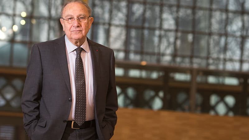 Pierre Aidenbaum, adjoint à la Seine à la mairie de Paris, démissionne.