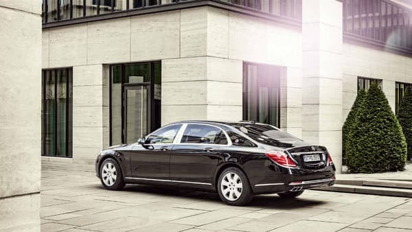 La limousine vient d'être lancée en Inde. La gamme de véhicules blindés Mercedes compte deux autres modèles : la S500 et le GLE.