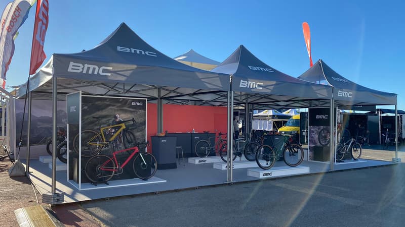 Pensez à un barnum personnalisé par Vitabri pour vos prochains événements en extérieur