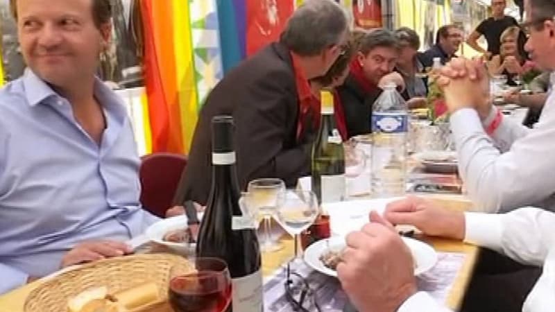 Les députés PS frondeurs étaient à la table du secrétaire national du Parti communiste, à la fête de l'Huma, samedi.