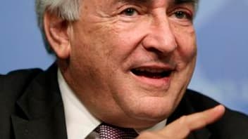 Invité jeudi de l'émission "A vous de juger" sur France 2, le directeur général du Fonds monétaire international Dominique Strauss-Kahn a estimé qu'il fallait éviter le dogmatisme en matière de réformes, notamment au sujet de l'âge légal de départ à la re