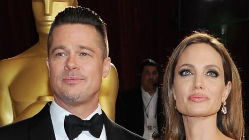 Brad Pitt et Angelina Jolie, ici le 2 mars lors de la dernière cérémonie des Oscars, serait en pleines négociations pour être ensemble à l'affiche d'un nouveau scénario écrit par l'actrice elle-même.