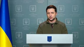 Le président ukrainien Volodymyr Zelensky s'adresse à la nation, le 28 février 2022.