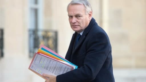 Jean-Marc Ayrault va devoir adopter un ton de "patron", de "chef", s'il veut convaincre ses députés