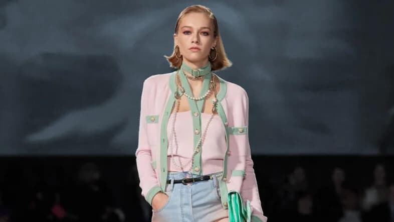 La collection Croisière 2023 de Chanel. La collection Croisière 2023 de Chanel.
