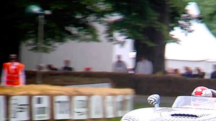 Un prototype de la Bullet a été présenté au Festival of Speed de Goodwood, le dernier week-end de juin. Un prototype de la Bullet a été présenté au Festival of Speed de Goodwood, le dernier week-end de juin.