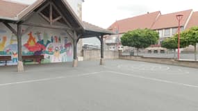 L'école de Bust (Bas-Rhin), le 2 septembre 2025, fermée par le rectorat de Strasbourg.