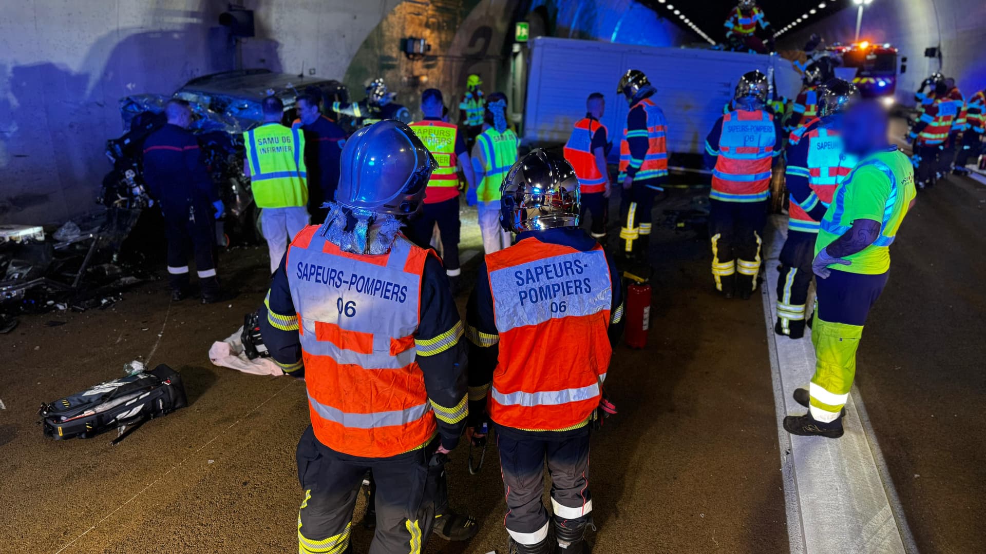 L'A500 FERMÉE APRÈS UN ACCIDENT DANS LE TUNNEL AU NIVEAU DE CAP D'AIL, DEUX BLESSÉS GRAVES