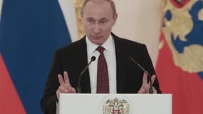 Le président russe Vladimir Poutine accueille ce dimanche et lundi des dirigeants européens pour discuter de la situation syrienne et d'un renforcement des liens économiques entre la Russie et l'Union Européenne. La majorité des observateurs juge cependan