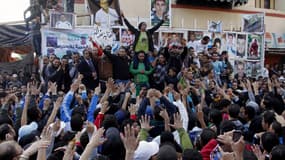 Vendredi, des supporters du club de football d'Al-Masry ont manifesté devant la prison de Port-Saïd, pour demander que les accusés ne soient pas transférés au Caire pour leur jugement.