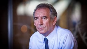 François Bayrou a déclaré jeudi qu'il espérait ne pas s'être trompé sur Edouard Balladur dont le financement de la campagne présidentielle de 1995 est au coeur de l'enquête sur le volet financier de l'attentat de Karachi. /Photo prise le 9 avril 2012/REUT