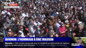 Avignon: vifs applaudissements en hommage à Éric Masson