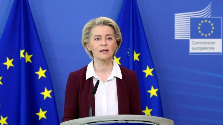 La présidente de la Commission européenne, Ursula von der Leyen, lors d'une conférence de presse à Bruxelles le 10 juillet 2021.