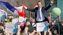 Lors d'un meeting organisé en plein air à Valence, François Hollande a appelé au rassemblement sur son nom dès le premier tour tout en ironisant sur le bilan de Nicolas Sarkozy. "Rien n'est gagné, mais rien n'est perdu", a déclaré e candidat socialiste à