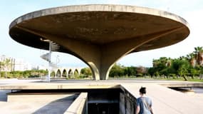 L'un des bâtiments de la Foire Internationale Rachid Karamé, un complexe conçu par le Brésilien Oscar Niemeyer, le 3 octobre à Tripoli au Liban