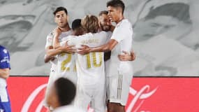 Raphaël Varane encense Karim Benzema