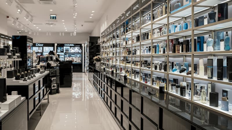 Mugler, Chanel, Kenzo, Armani... Les grands créateurs de ces parfums soupçonnés d'ententes sur les prix