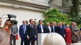 Emmanuel Macron et les responsables de la majorité