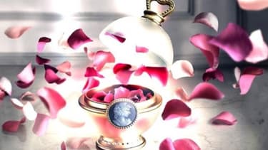 Ladurée se met au maquillage, après un test réussi au Japon avec des produits de beauté.