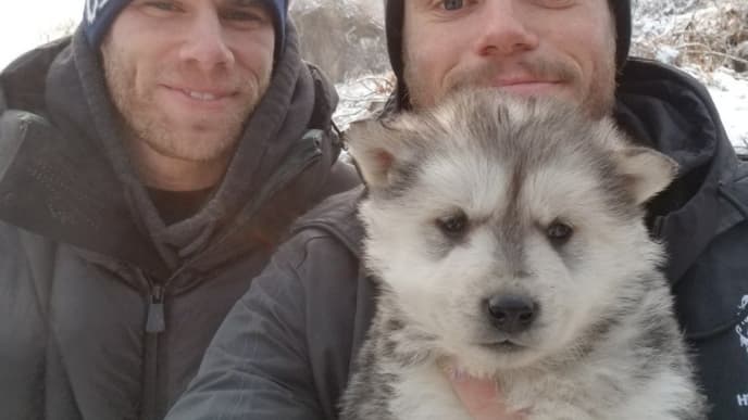 Gus Kenworthy, son ami, et leur chien