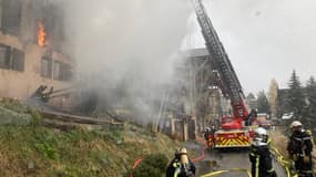 Un incendie a détruit un chalet à Saint-Véran ce samedi.