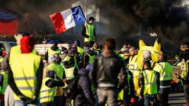 Des gilets jaunes lors de leur premier week-end de mobilisation, le 18 novembre 2018, à Caen
