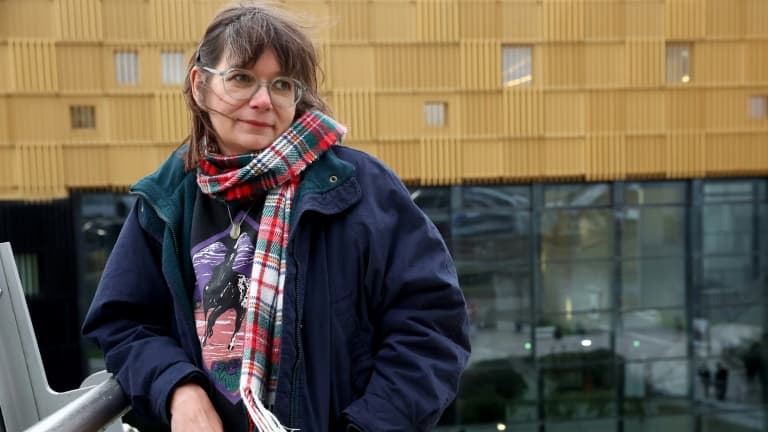 L'autrice française Anouk Ricard avant de recevoir le 52e Grand Prix du festival d'Angoulême le 29 janvier 2025