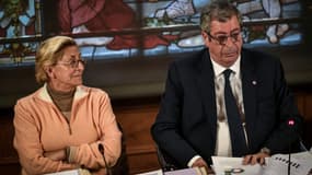 Patrick Balkany aux côtés de son épouse, Isabelle. 