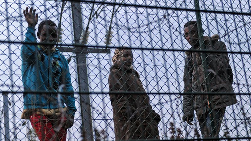 Il est presque impossible pour un migrant dde se rendre en Grande-Bretagne sans l'aide d'un passeur
