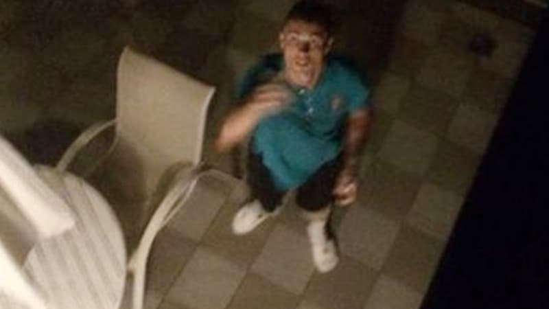 CR7 dit au revoir à son visiteur du soir
