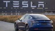 Tesla chute à Wall Street