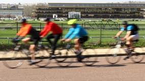 Des coureurs cyclistes, illustration