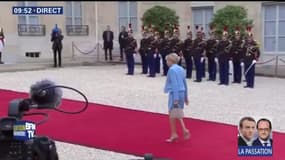 Brigitte Macron est arrivée à l'Elysée pour la passation de pouvoir