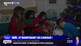 Les enfants vont enfin pouvoir ouvrir les cadeaux au pied du sapin