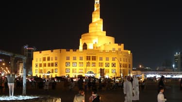 Le Qatar pourrait mettre en place un salaire minimum.