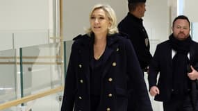 Marine Le Pen lors de son arrivée au tribunal correctionnel de Paris mecredi 13 novembre 2024 