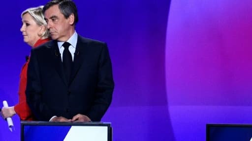 François Fillon, devant Marine Le Pen, le 20 avril 2017, sur le plateau de France 2