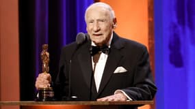 Mel Brooks recevant son Oscar d'honneur le 9 janvier 2024 