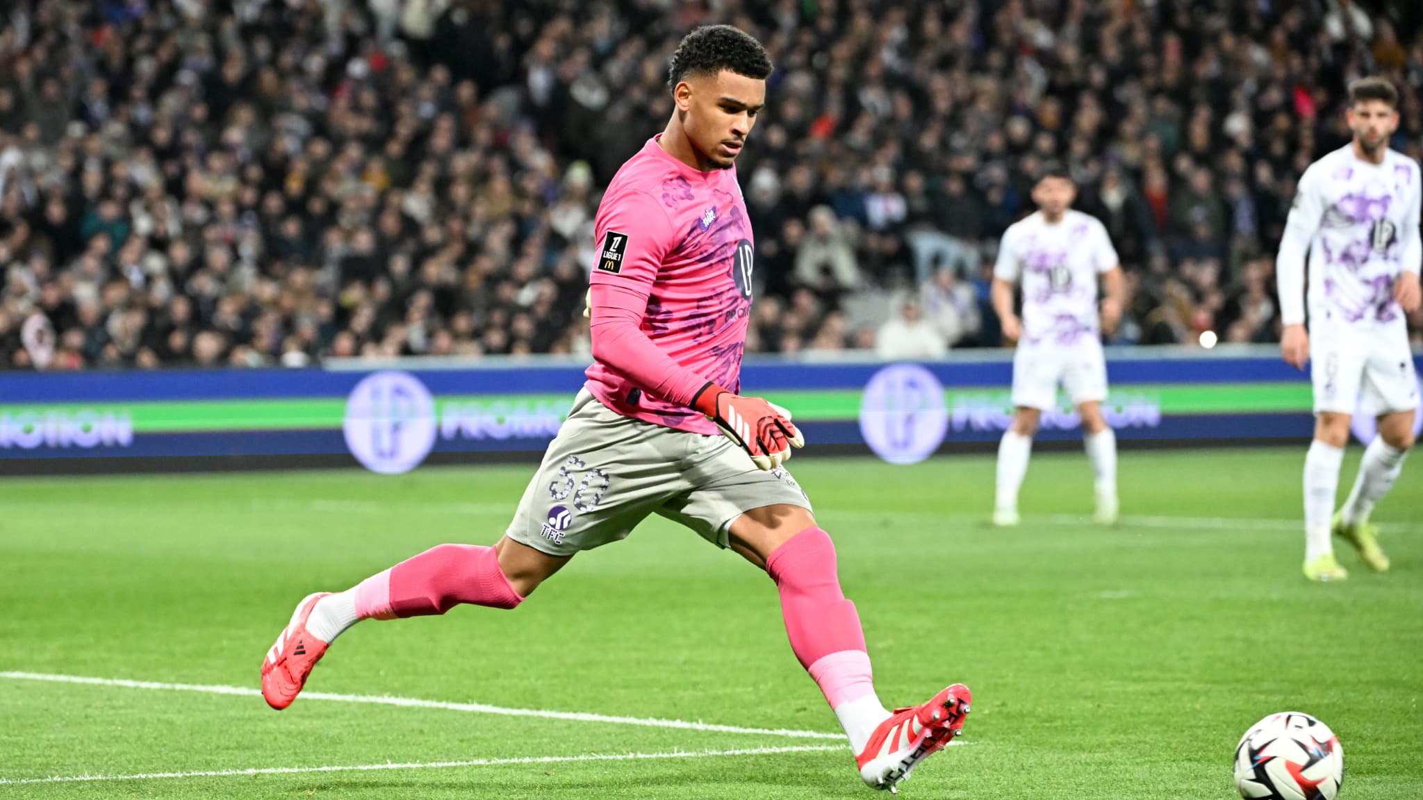 Guillaume Restes face au PSG.