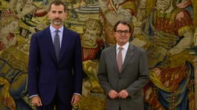 Le roi d'Espagne Felipe VI (gauche) et le président catalan Artur Mas lors de leur rencontre le 17 juillet 2015