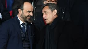 Edouard Philippe et Nicolas Sarkozy le 6 mars 2018 au Parc des Princes à Paris. 