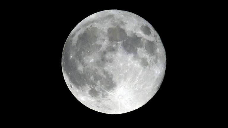 La Lune sera un peu plus grosse et un peu plus lumineuse que d'habitude mercredi, en raison de la pleine Lune et de son orbite proche de la Terre