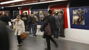Le mouvement social contre l'austérité entraîne mardi des perturbations limitées en France, notamment dans les transports. Dans l'agglomération parisienne, le trafic est quasiment normal sur le métro et la plupart des lignes de RER, à l'exception du RER B