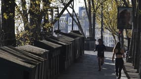 Des joggeurs à Paris le 8 avril 2020