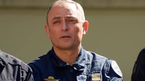 Cette photo prise le 19 avril 2016 à Paris montre le colonel Hubert Bonneau, chef du GIGN, l'unité tactique d'élite de la gendarmerie nationale française, participant à une conférence de presse pour présenter le "schéma national d'intervention", un plan de coordination de la police et de la gendarmerie françaises incluant les unités spéciales (GIGN, Raid, BRI), en cas d'attaque terroriste.