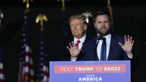 J. D. Vance lors d'un meeting dans l'Ohio avec Donald Trump, le 7 novembre 2022