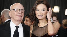 Le magnat de la presse Rupert Murdoch, patron de News Corp, a entamé jeudi une procédure de divorce après 14 ans de mariage avec sa femme Wendi Deng. /Photo prise le 24 février 2013/REUTERS/Lucy Nicholson
