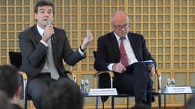 Arnaud Montebourg recevait Alain Rousset (à droite) et l'ensemble des présidents de régions, mardi 26 novembre à Bercy.